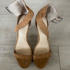 Suede nude tan high heel Calvin Klein